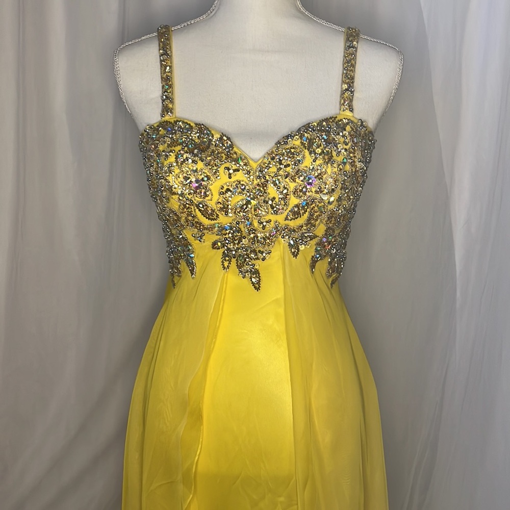 ⭐️FORMAL DRESS⭐️ | Size 5/6 | Yellow - Picture 5 of 13